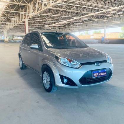 FORD FIESTA 1.6 ROCAM 8V FLEX 4P MANUAL FORD FIESTA 1.6 ROCAM 8V FLEX 4P MANUAL
